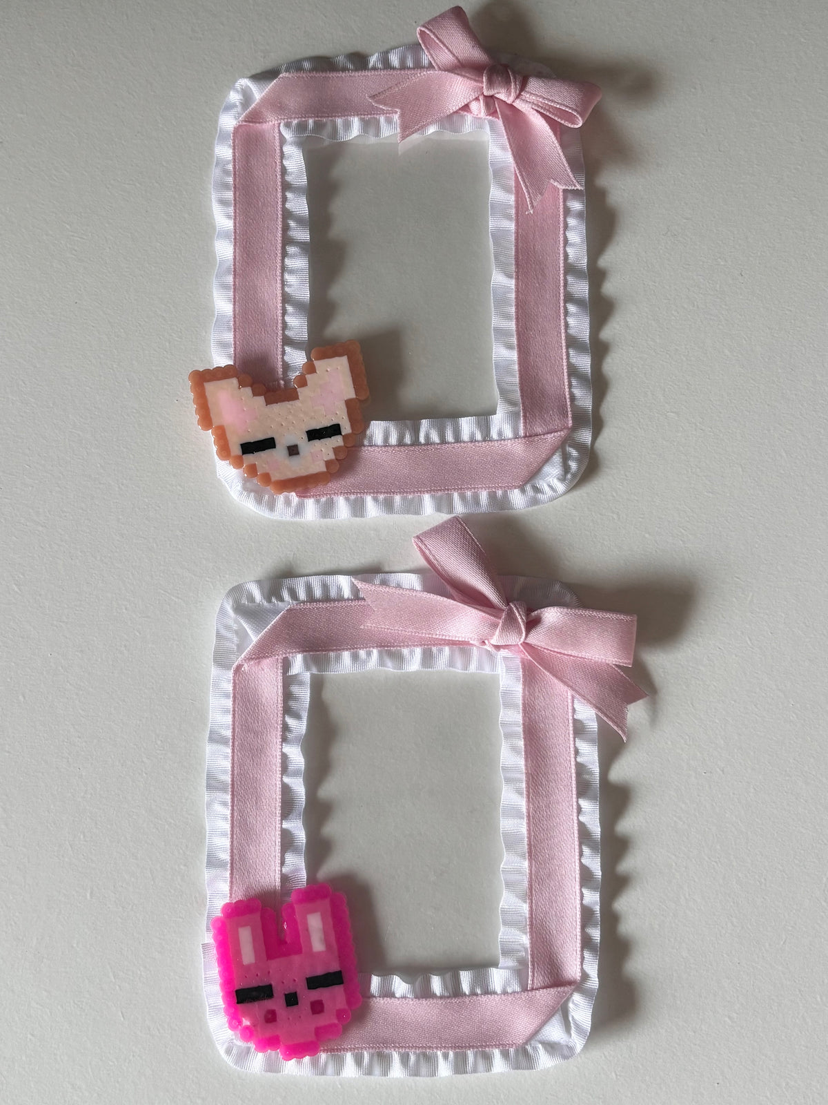 𝚂𝚝𝚛𝚊𝚢 𝙺𝚒𝚍𝚜 𝚛𝚒𝚋𝚋𝚘𝚗 𝚃𝚘𝚙𝚕𝚘𝚊𝚍𝚎𝚛𝚜 - 𝚠𝚑𝚒𝚝𝚎