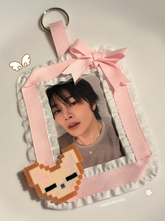 𝚂𝚝𝚛𝚊𝚢 𝙺𝚒𝚍𝚜 𝚛𝚒𝚋𝚋𝚘𝚗 𝚃𝚘𝚙𝚕𝚘𝚊𝚍𝚎𝚛𝚜 - 𝚠𝚑𝚒𝚝𝚎